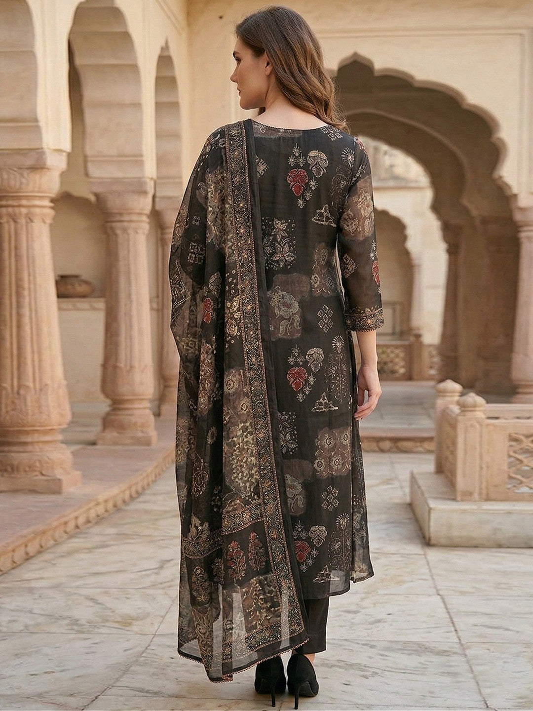 Black Floral Print Mul Chanderi Straight Fit Salwar Suit for Modern Ethnic Fashion - Image 3