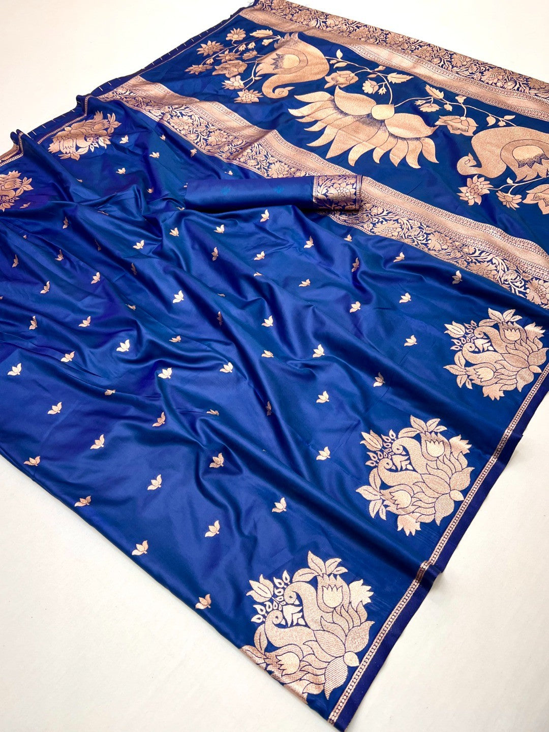 Graceful Blue Lotus Design Art Silk Saree Adorned With Rich Zari Weaving Work  - Image 1