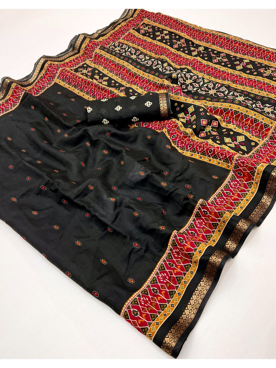 Stunning Black Viscose Saree with Patola Print Border & Graceful Look - Image 2