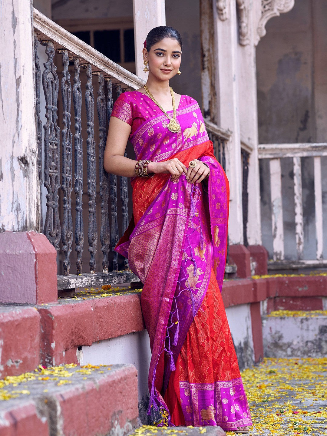 Premium Red Geometric & Animal Motif Weaving Saree With Decorative Tassel Pallu - Image 4