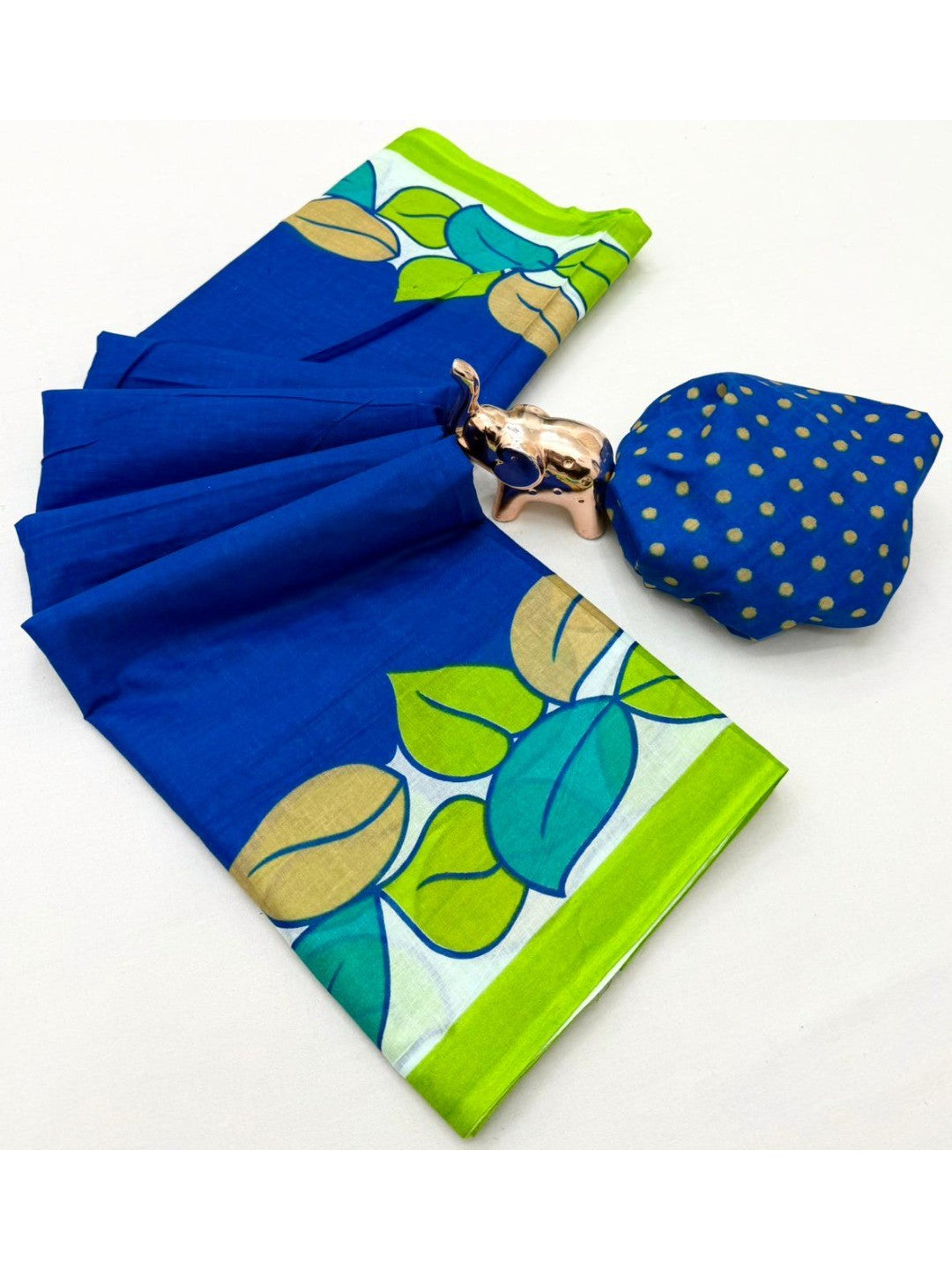 Classic Blue Leaf Printed Mulmul Cotton Saree With Buddha Inspired Pallu Design - Image 3