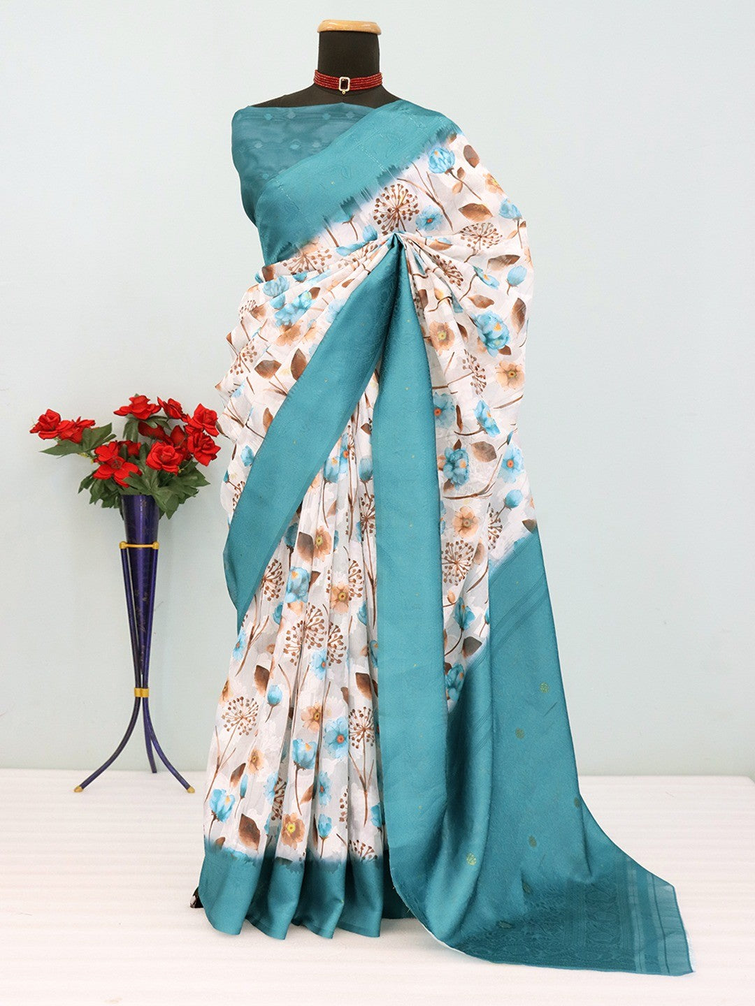 Offwhite & Rama Floral Digital Printed Silk Blend Lucknowi Saree With Jacquard Woven Border & Pallu - Image 3