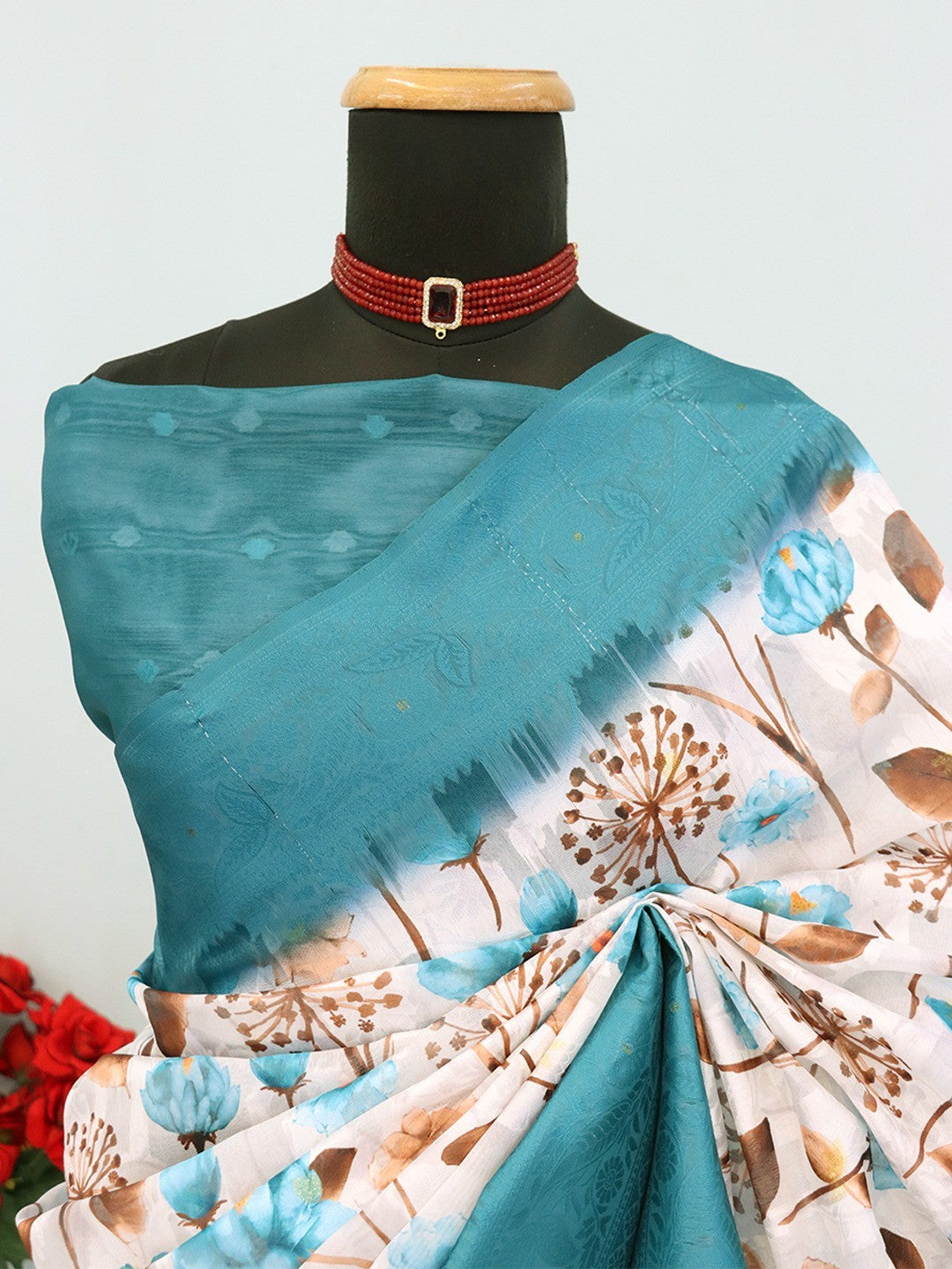 Offwhite & Rama Floral Digital Printed Silk Blend Lucknowi Saree With Jacquard Woven Border & Pallu - Image 4