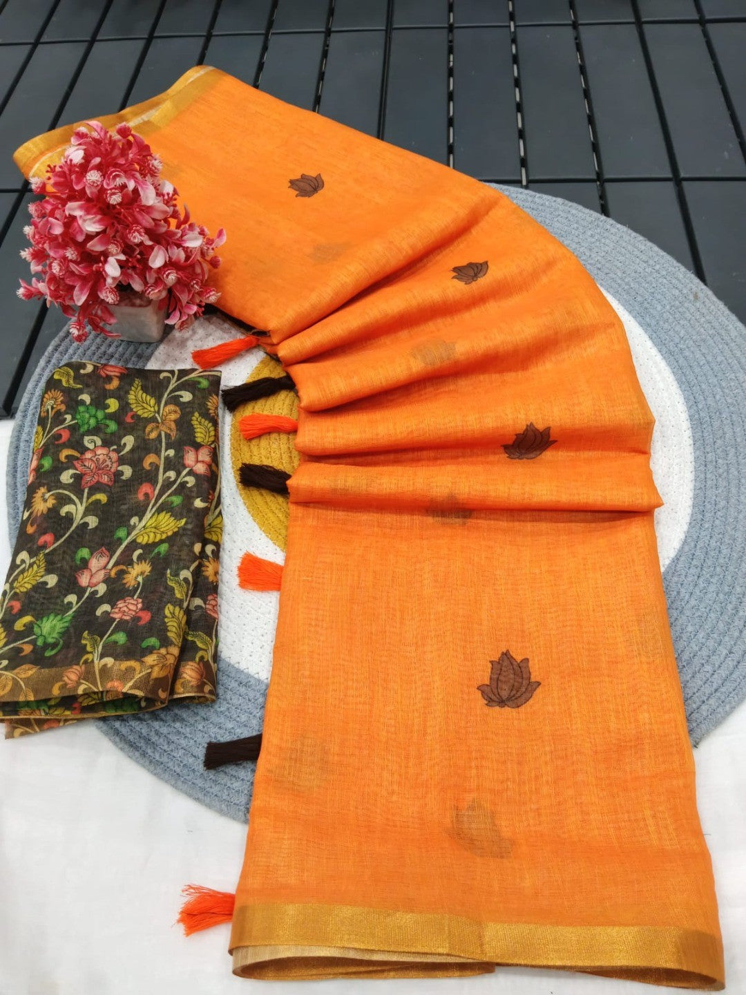 Graceful Orange Linen Saree with Beautiful Floral Printed Border - Image 3
