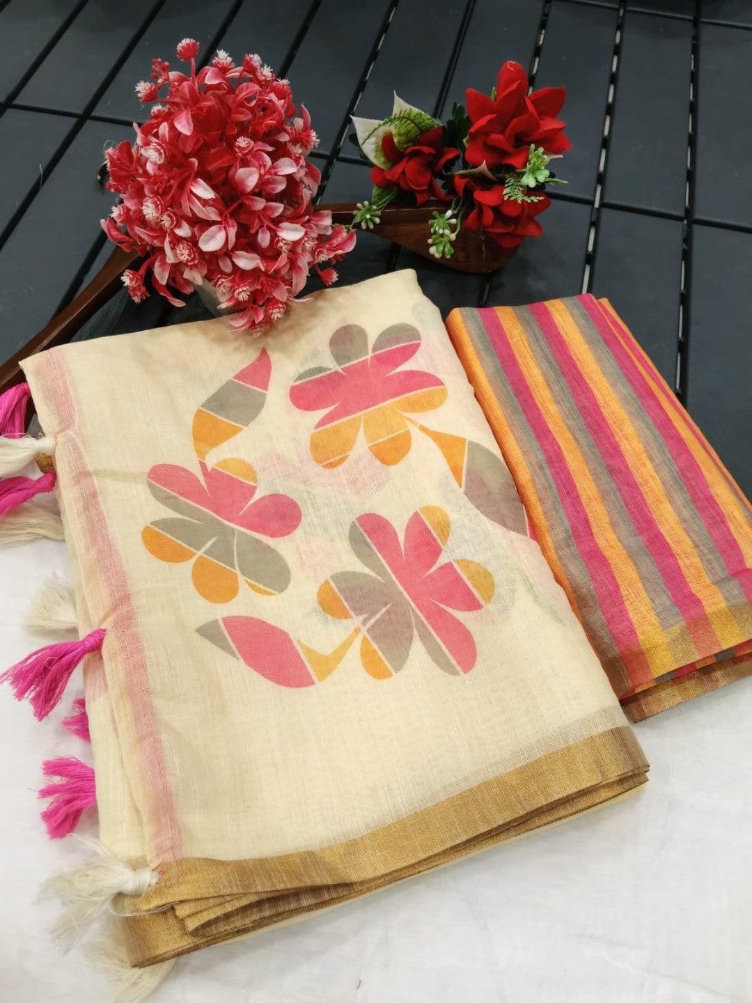 Stylish Cream Linen Saree with Beautiful Floral Print & Rich Golden Border - Image 3