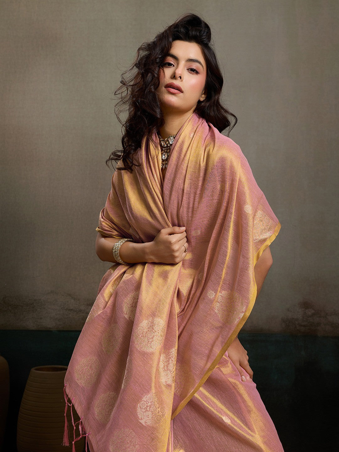Elegant Pink Tissue Saree with Woven Circular Motifs - Image 5