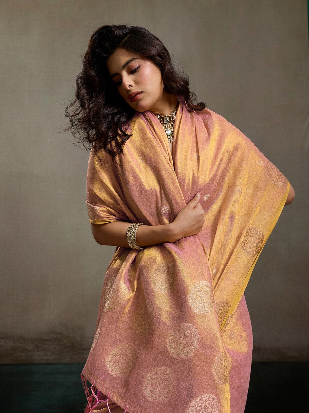 Elegant Pink Tissue Saree with Woven Circular Motifs - Image 6