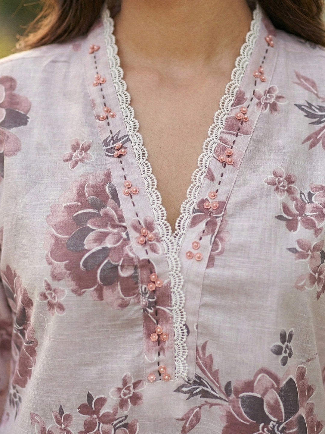 Pink Floral Print Linen Two Piece Set with Modern Patterns and Soft Feel - Image 4