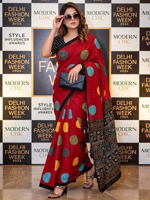 Elegant Red Geometric Printed Mulmul Cotton Saree With Bandhani Inspired Pallu Work - Image 1