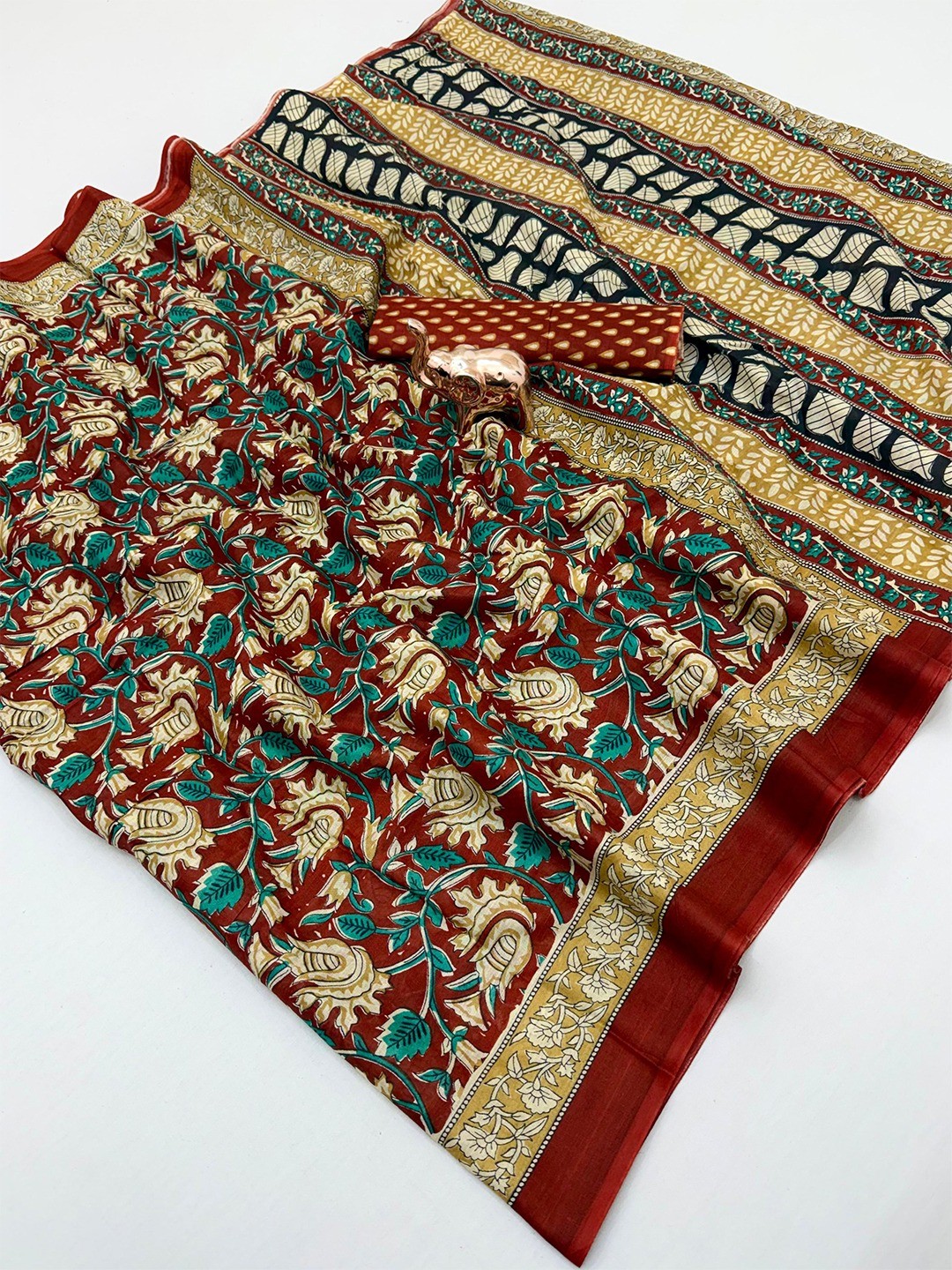 Designer Rust Floral Print Mulmul Cotton Saree With Refined Work - Image 2