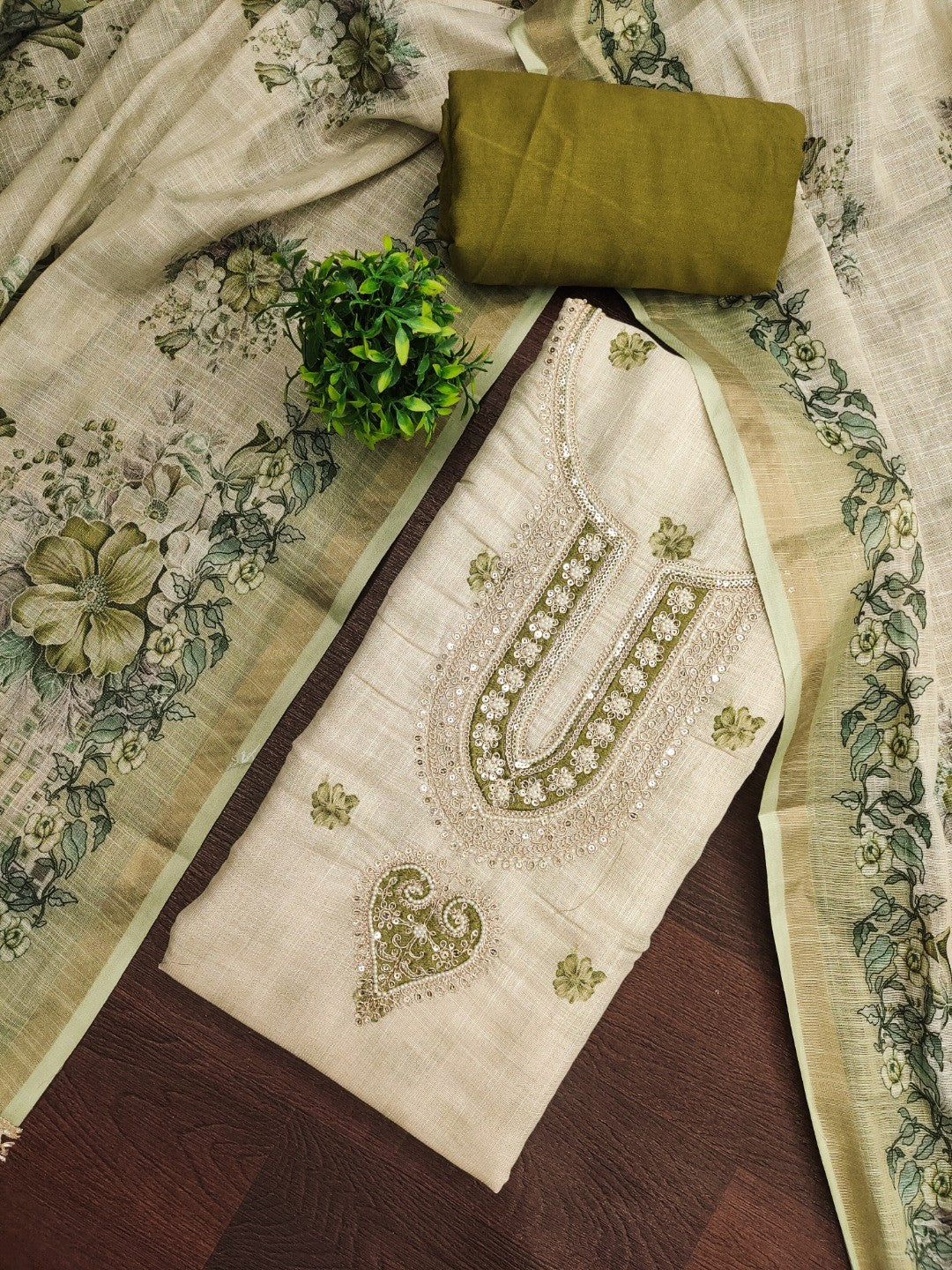 Elegant Beige & Green Linen Dress Material with Floral Printed Dupatta - Image 3