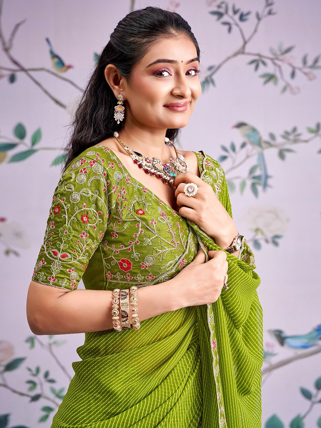 Green Striped Printed Georgette Saree With Shimmering Sequin Embroidered Border - Image 3