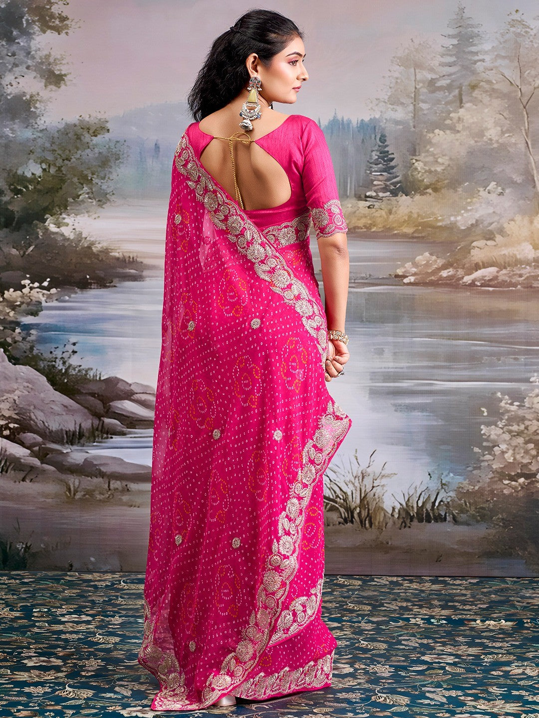 Graceful Pink Bandhani Print Georgette Saree Highlighted With Floral Embroidery Work Border - Image 6