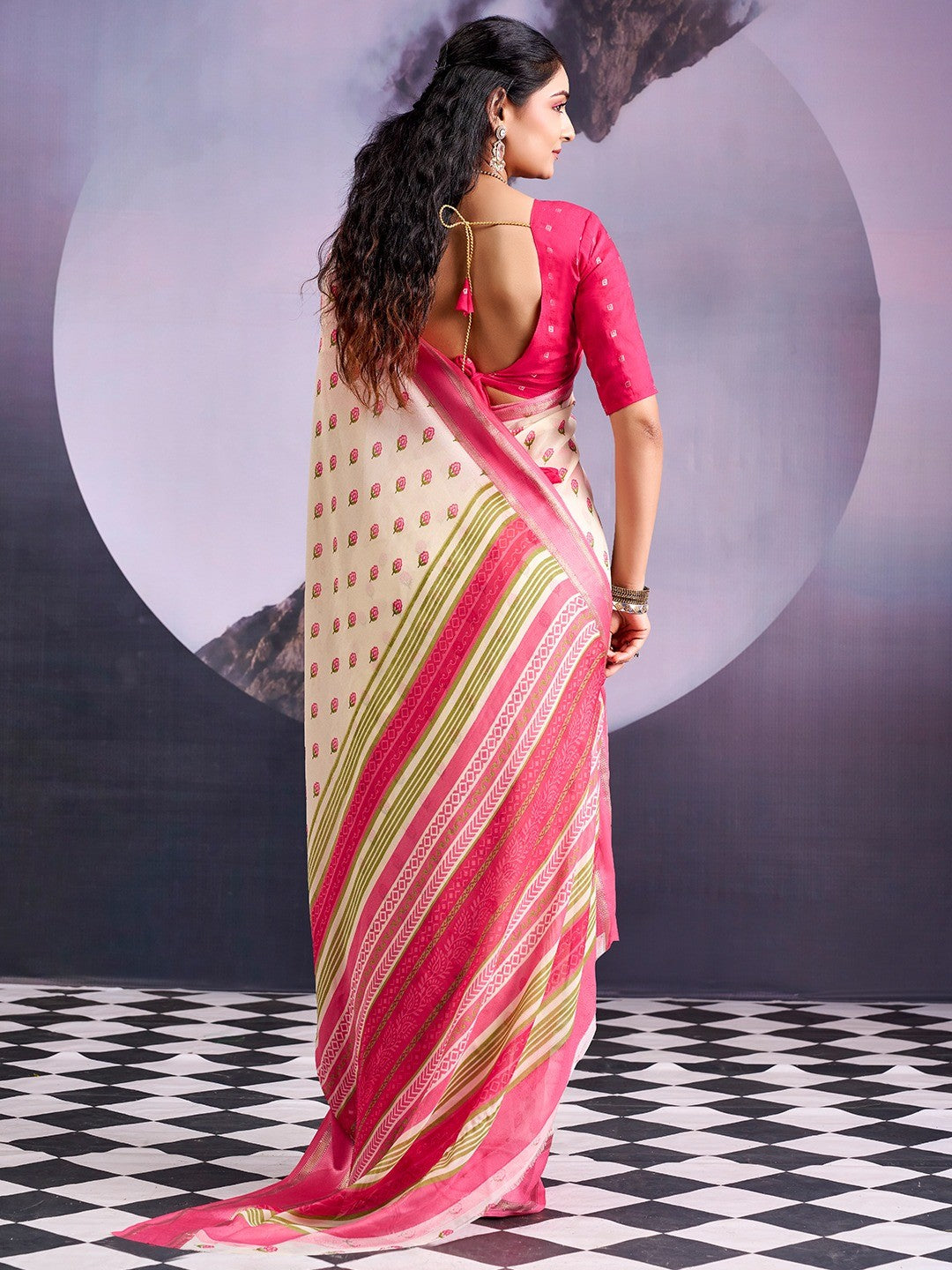 Classic Cream & Pink Floral Printed Georgette Saree With Rich Zari Woven Border - Image 4