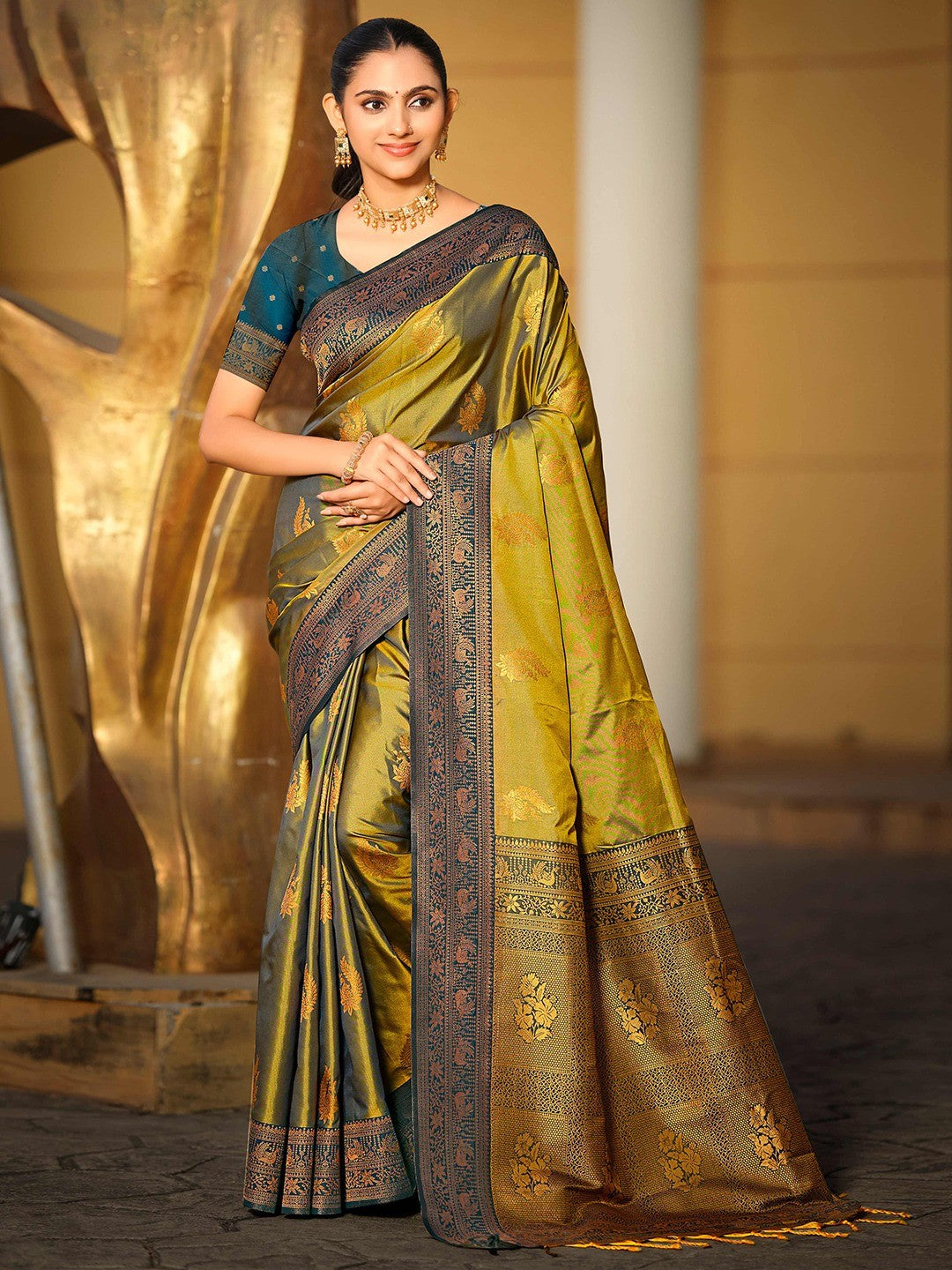 Classic Mehendi Green Peacock & Floral Motif Zari Woven Silk Blend Saree With Decorative Tassel Pallu - Image 1