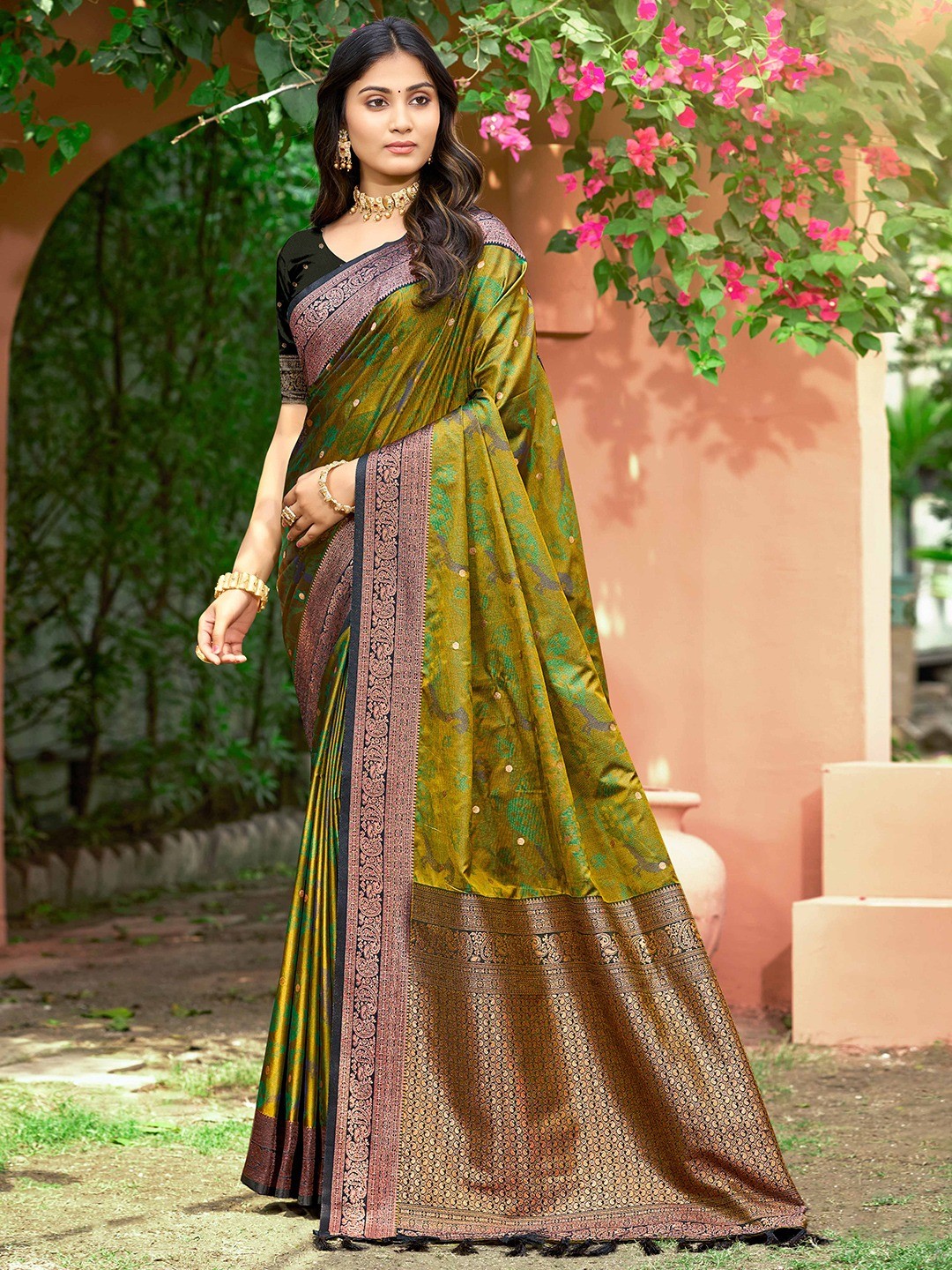 Luxury Mehendi Green Zari Woven Silk Blend Saree With Paisley Motif Border & Attractive Tassel Pallu - Image 1