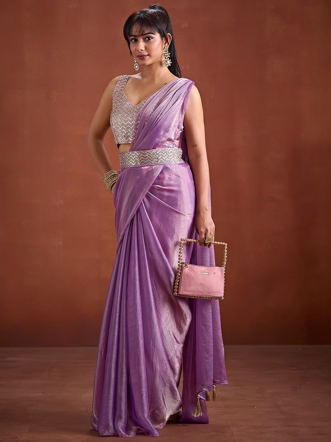 Trendy Lavender Solid Art Silk Saree With Stylish Belt & Tassel Pallu Detailing - Image 5