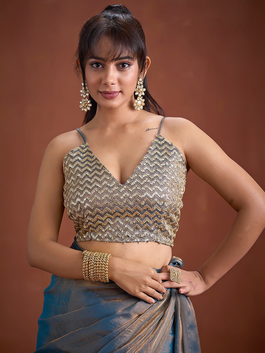 Trendy Blue Solid Art Silk Saree With Stylish Belt & Tassel Pallu Detailing - Image 3