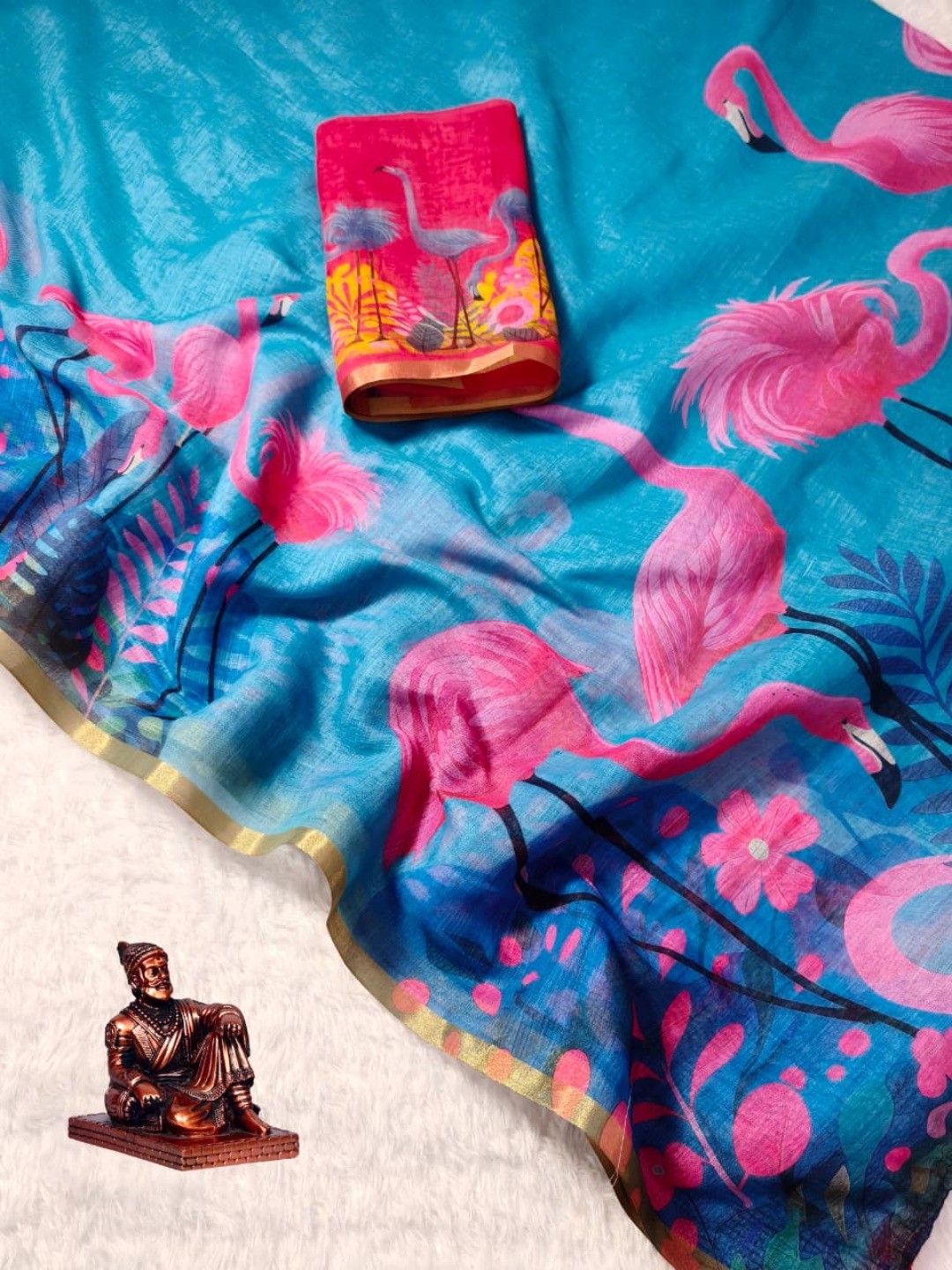 Elegant Blue Linen Saree with Flamingo Print and Golden Border - Image 3