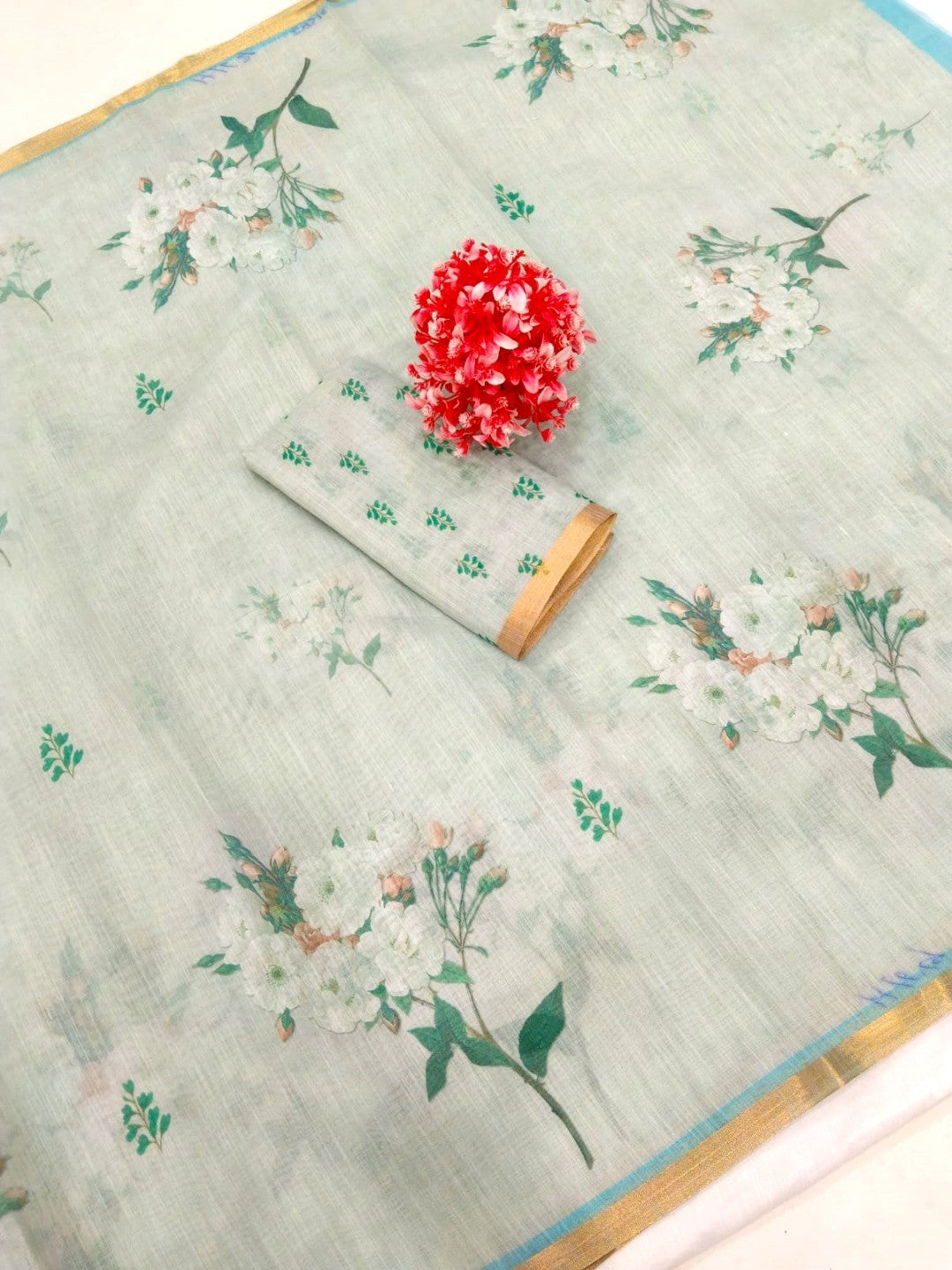 Elegant Grey Linen Saree with Floral Print and Golden Border - Image 4