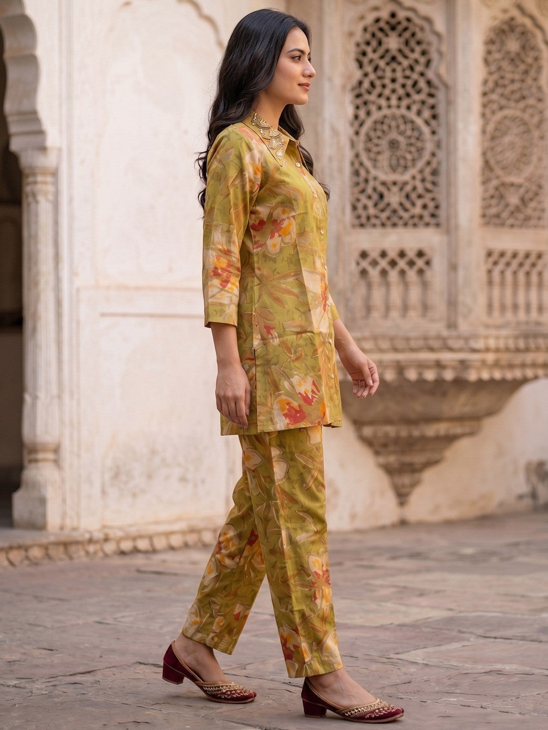 Green Floral Printed Rayon Top Bottom Set Stylish Everyday Ethnic Wear - Image 3