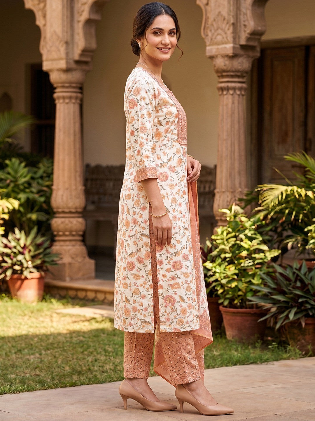 Offwhite Floral Cotton Salwar Suit Set Soft Comfortable Ethnic Wear - Image 3