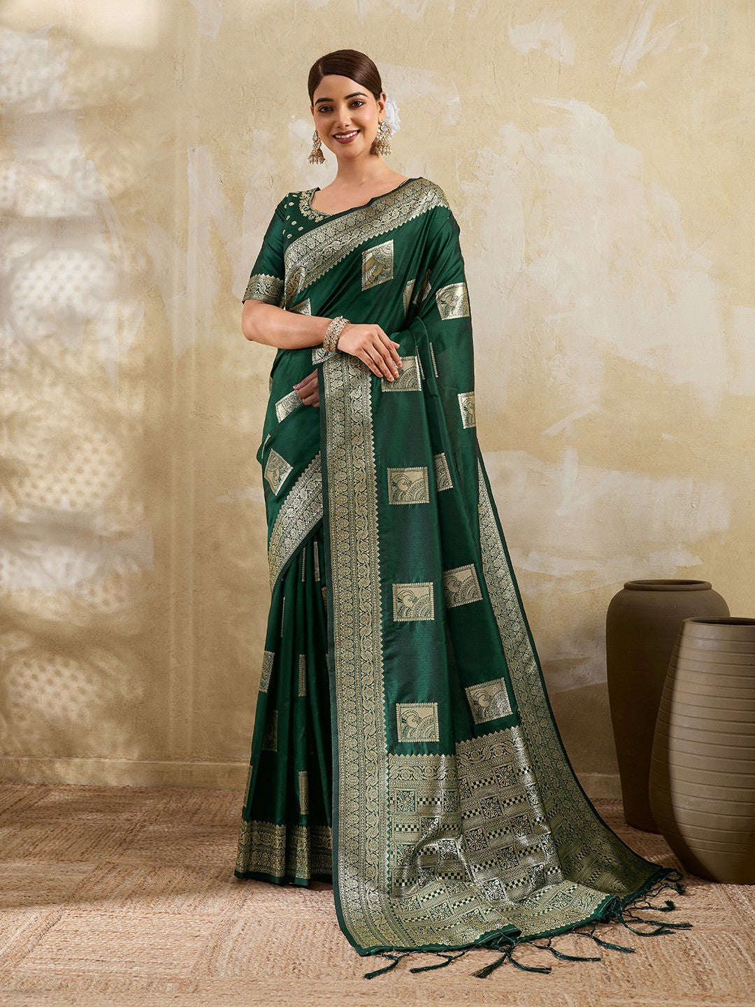 Green Peacock & Floral Motif Zari Weaving Silk Blend Saree With Unstitched Blouse Peice - Image 1