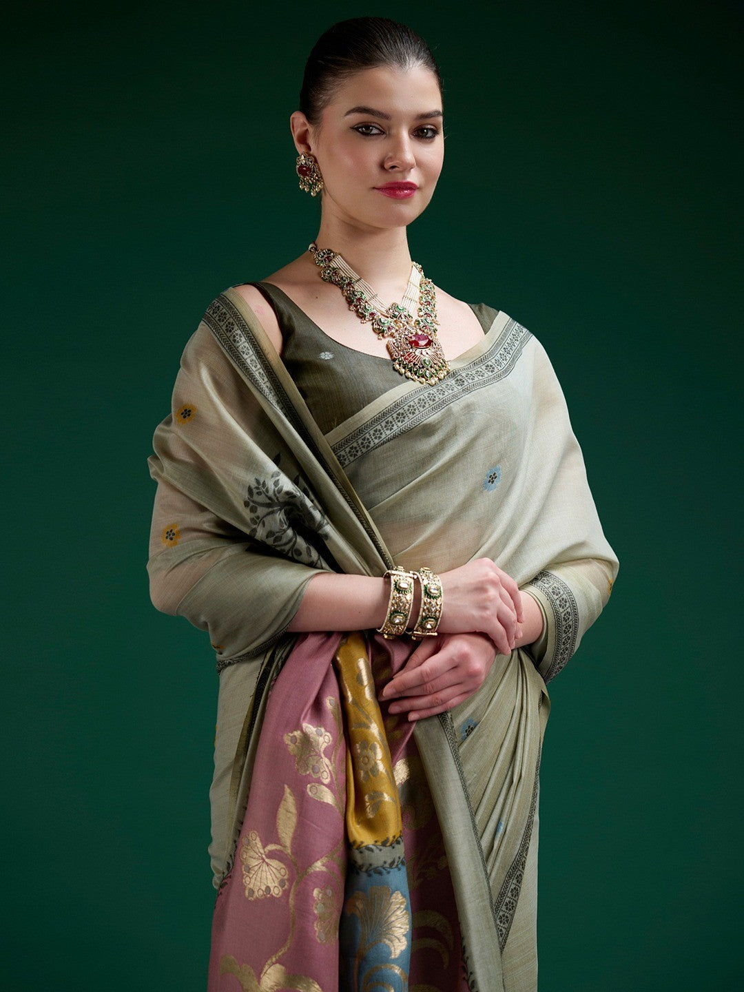 Designer Sage Green Jamdani Cotton Silk Saree With Floral Zari Weaving & Tassel Pallu - Image 2