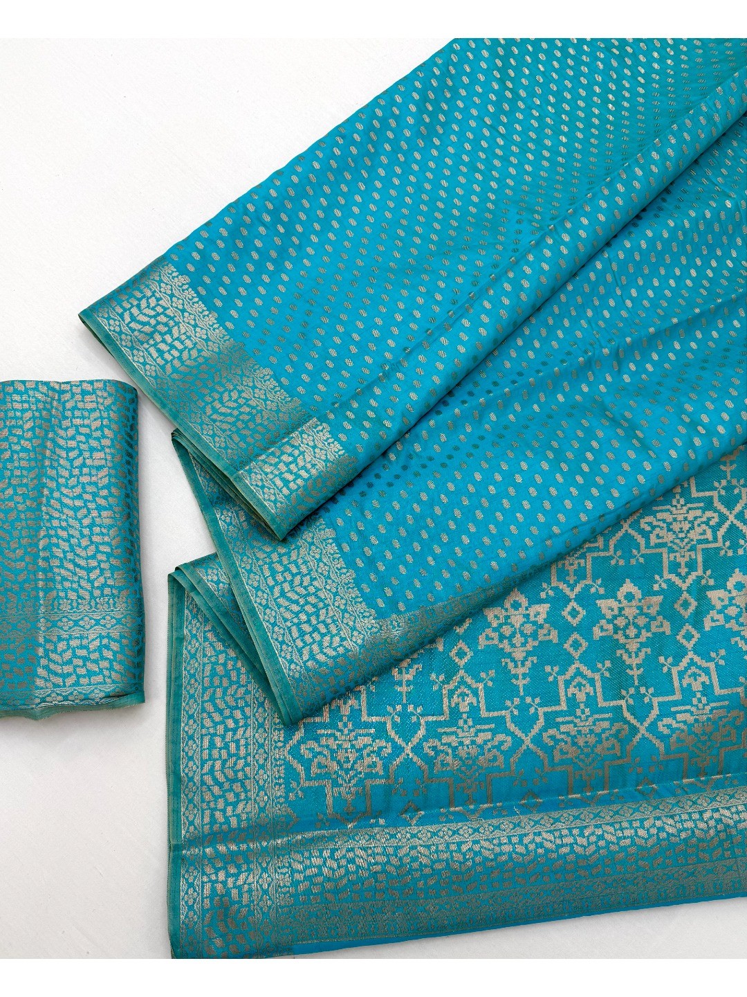 Rich Rama Blue Cotton Silk Saree with Zari Weaving Refined Ethnic Wear - Image 2