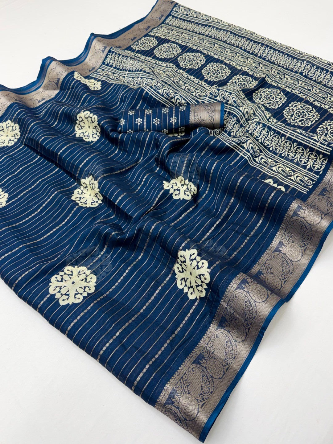 Teal Crepe Saree with Striped Pattern and Zari Jacquard Border - Image 2