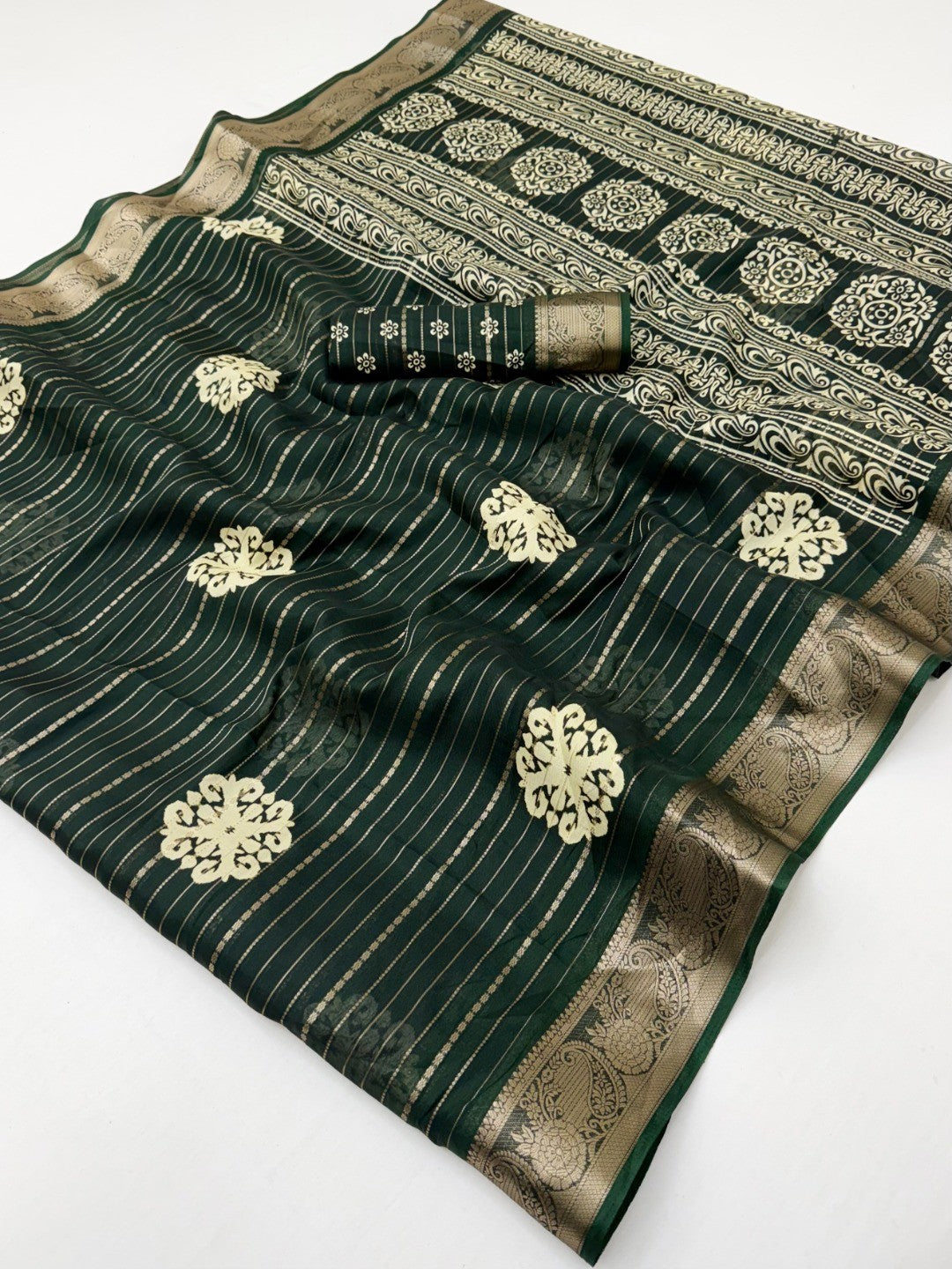 Elegant Green Crepe Saree with Striped Pattern and Jacquard Border - Image 3