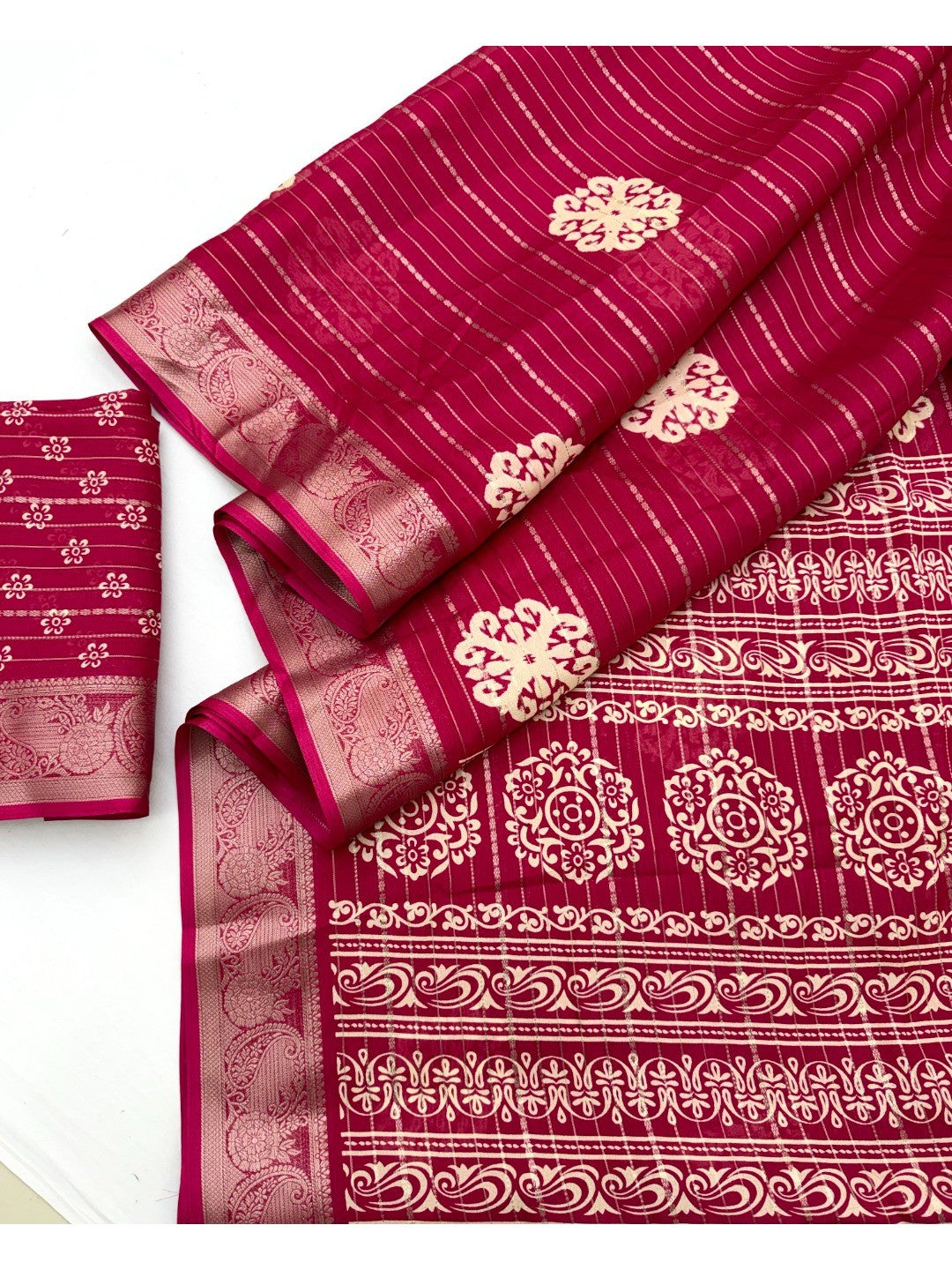 Elegant Pink Crepe Saree with Zari Woven Jacquard Border - Image 2