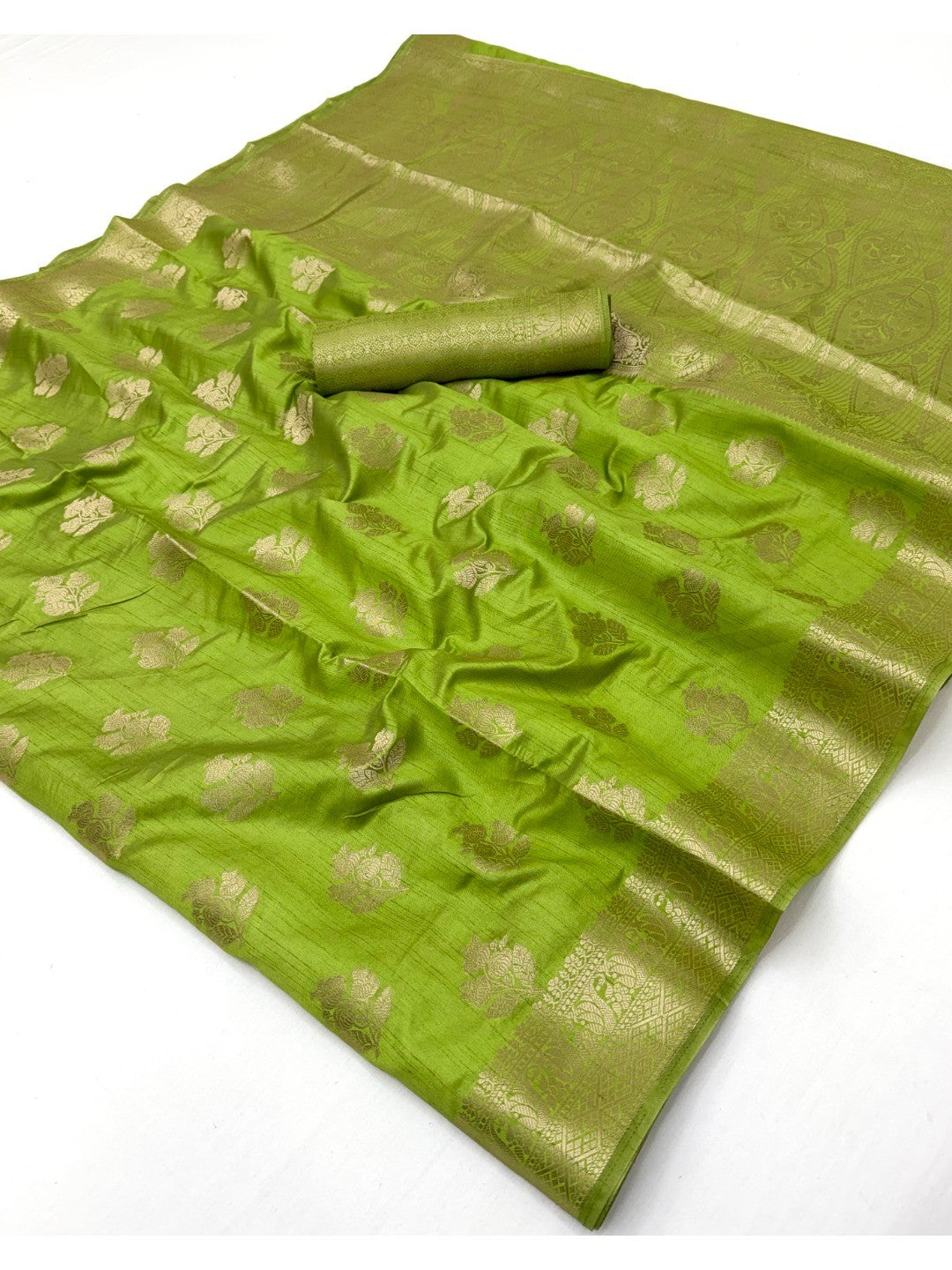 Elegant Green Cotton Silk Saree with Floral Zari Weave - Image 3
