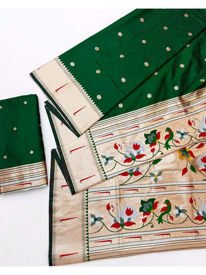Traditional Green Floral Zari Weaving Silk Paithani Saree With Intricate Designer Pallu - Image 2