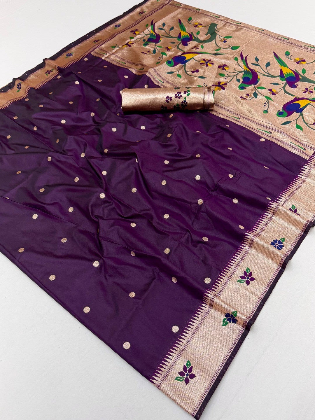 Classic Purple Zari Woven Banarasi Silk Paithani Saree With Floral Border & Parrot Motif Pallu - Image 3