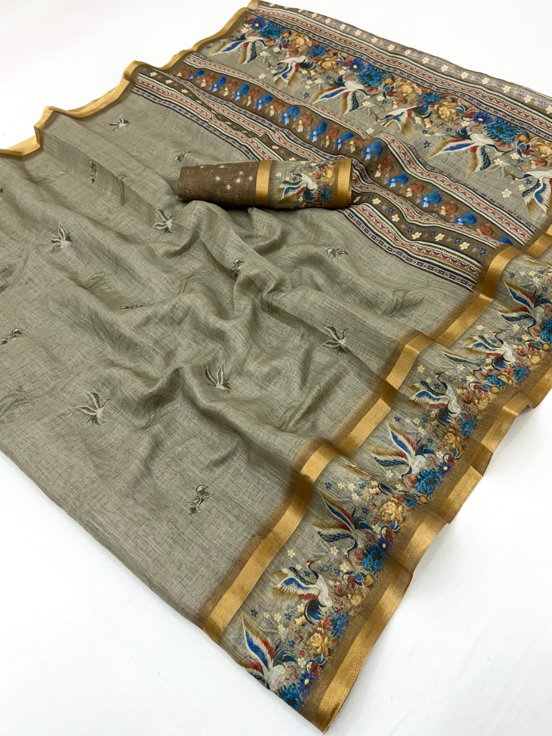 Elegant Grey Pure Cotton Digital Print Saree with Zari Border - Image 3