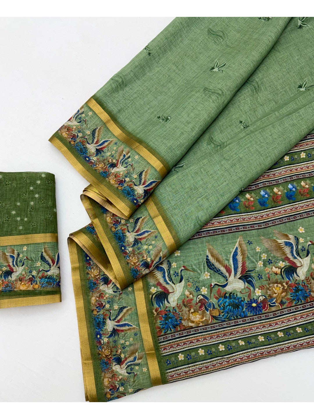 Elegant Green Pure Cotton Saree with Digital Print and Zari Border - Image 3
