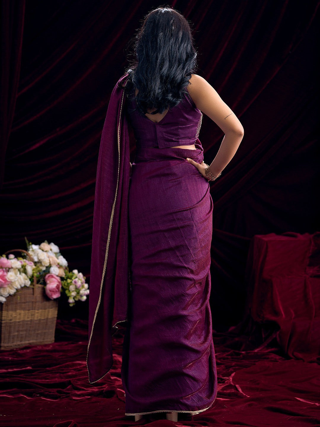 Stylish Wine Solid Art Silk Saree Featuring Lace Border With Embroidered Unstitched Blouse Piece - Image 4