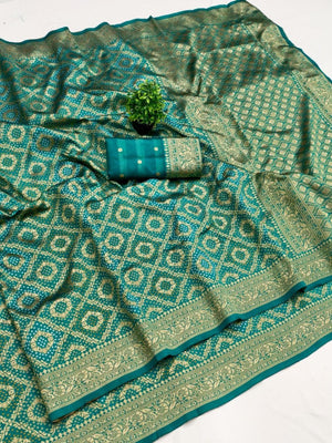 Classic Rama Green Silk Blend Saree with Zari Work Refined Festive Appeal - Image 2