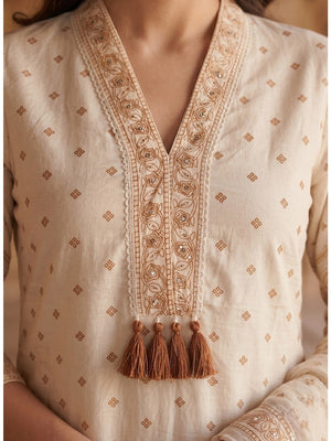 Off White & Rust Pure Cotton Salwar Suit with Printed Design and Matching Dupatta Easy Fit Wear - Image 2