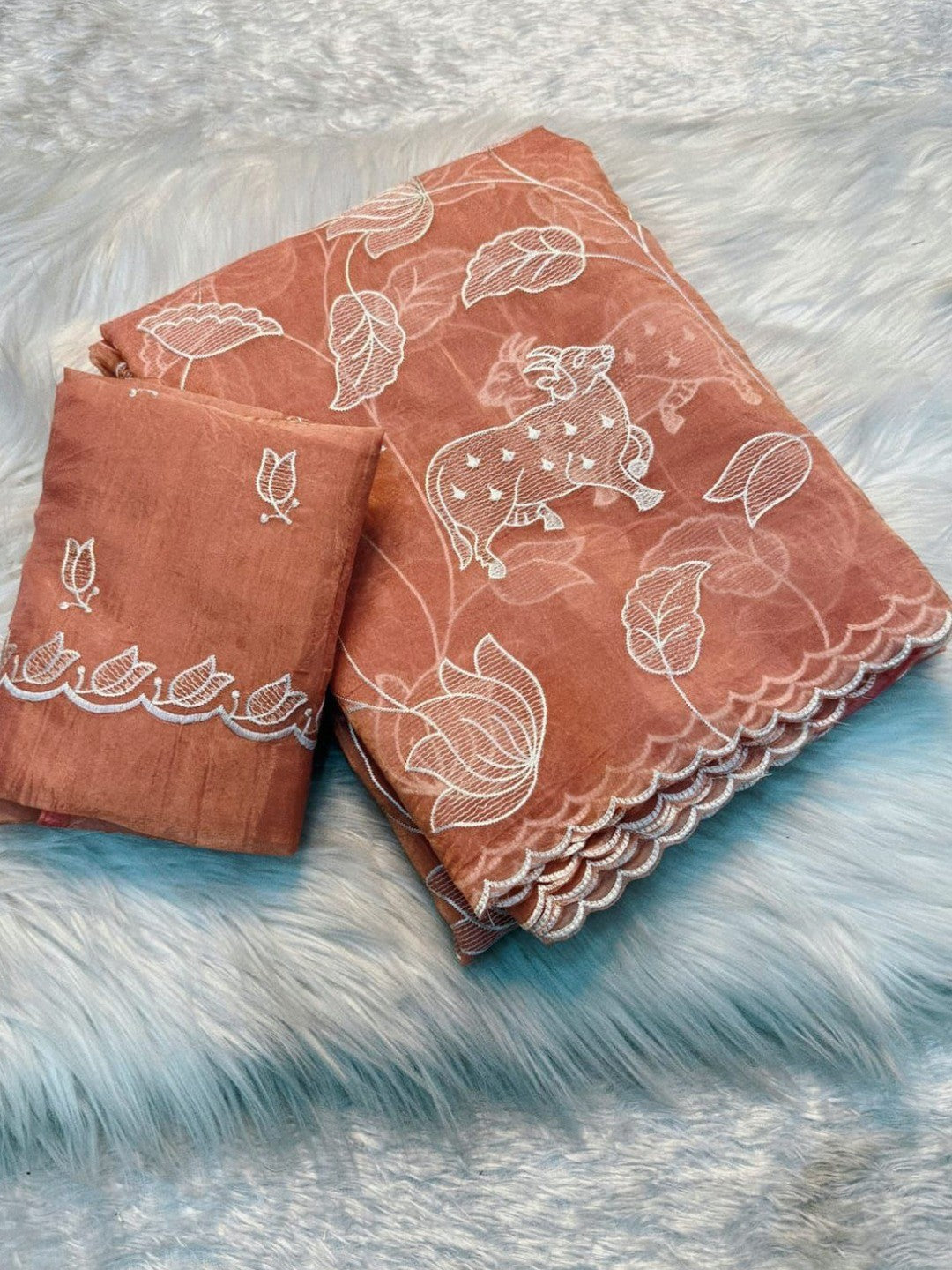Premium Peach Silk Blend Saree Embellished With Floral & Animal Motif Thread Work - Image 2