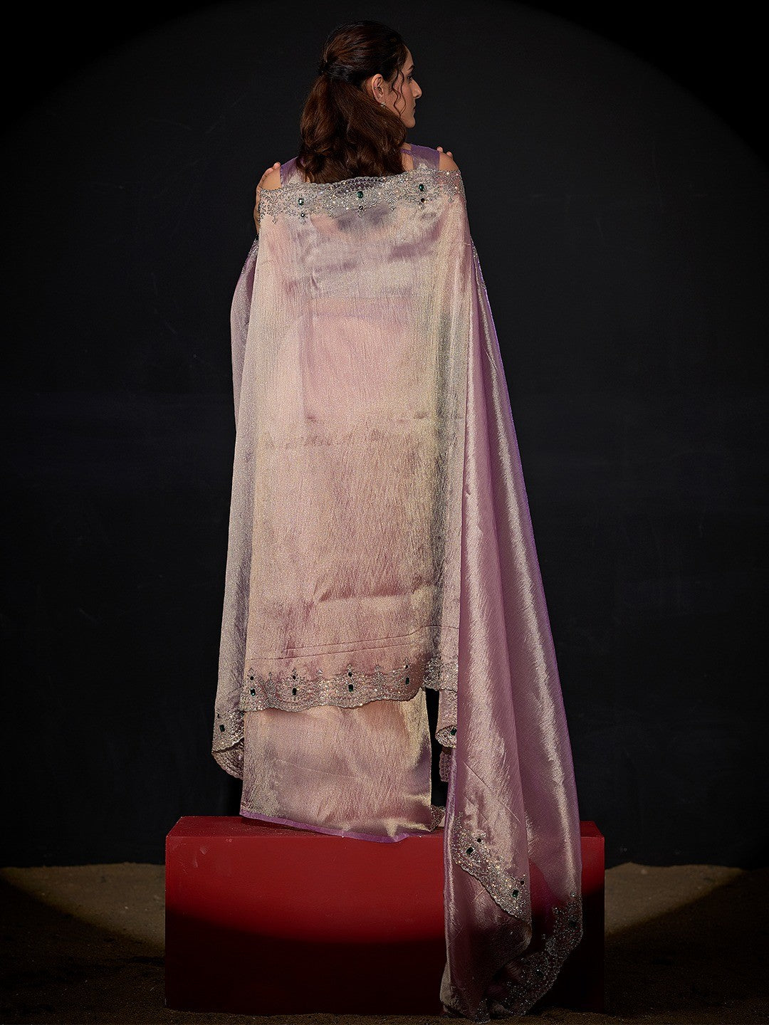 Elegant Lavender Kanjivaram Silk Saree With Heavy Stone Work & Pure Kundan Border Detailing - Image 5