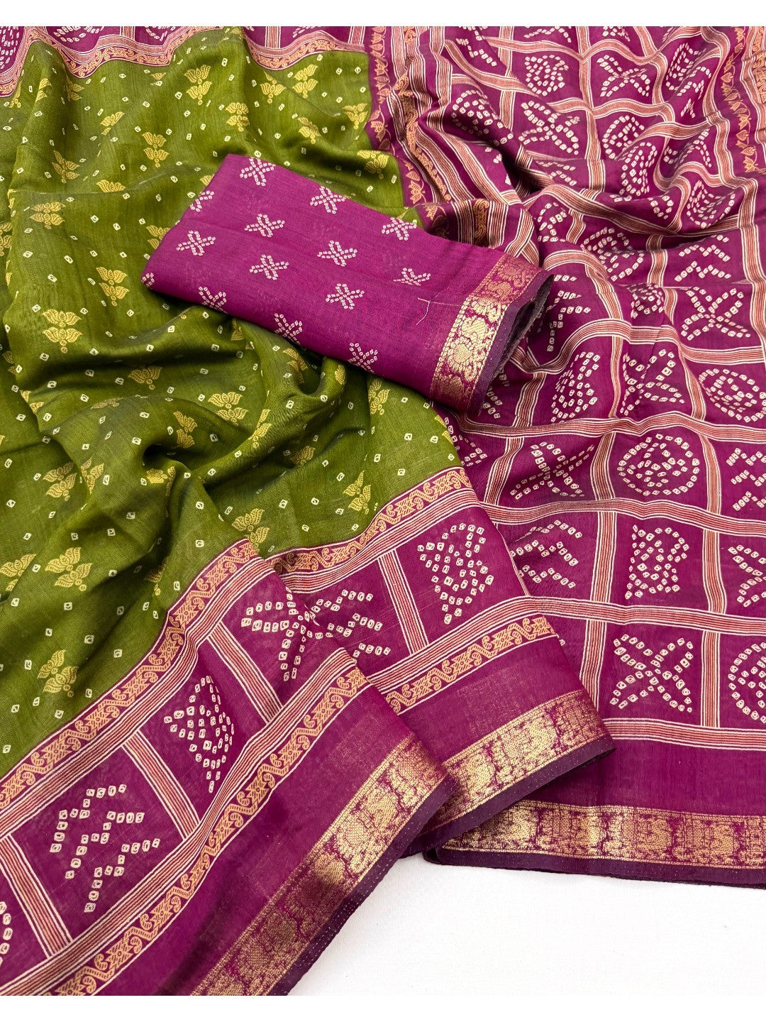 Elegant Green Viscose Saree with Bandhani Print and Jacquard Border - Image 3