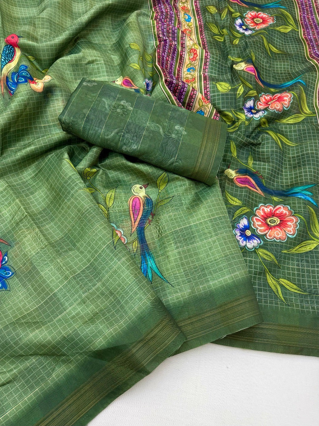 Elegant Green Pure Cotton Saree with Digital Print and Zari Border - Image 2