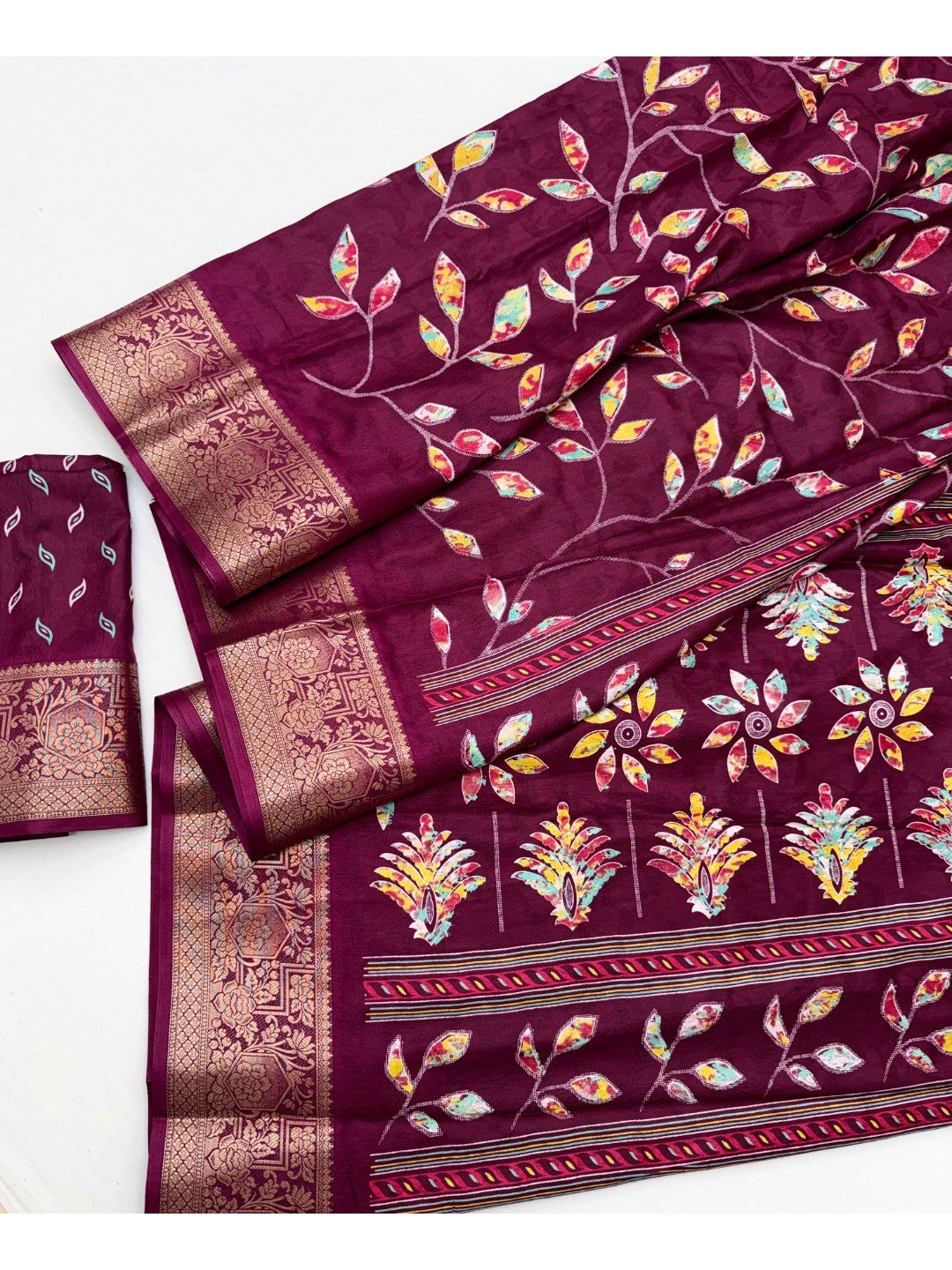 Elegant Wine Dola Silk Saree with Floral Prints and Zari Border - Image 3