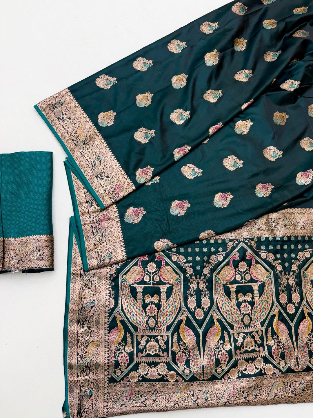 Morpich Green Satin Saree with Elaborate Zari Weaving and Peacock Motifs - Image 3