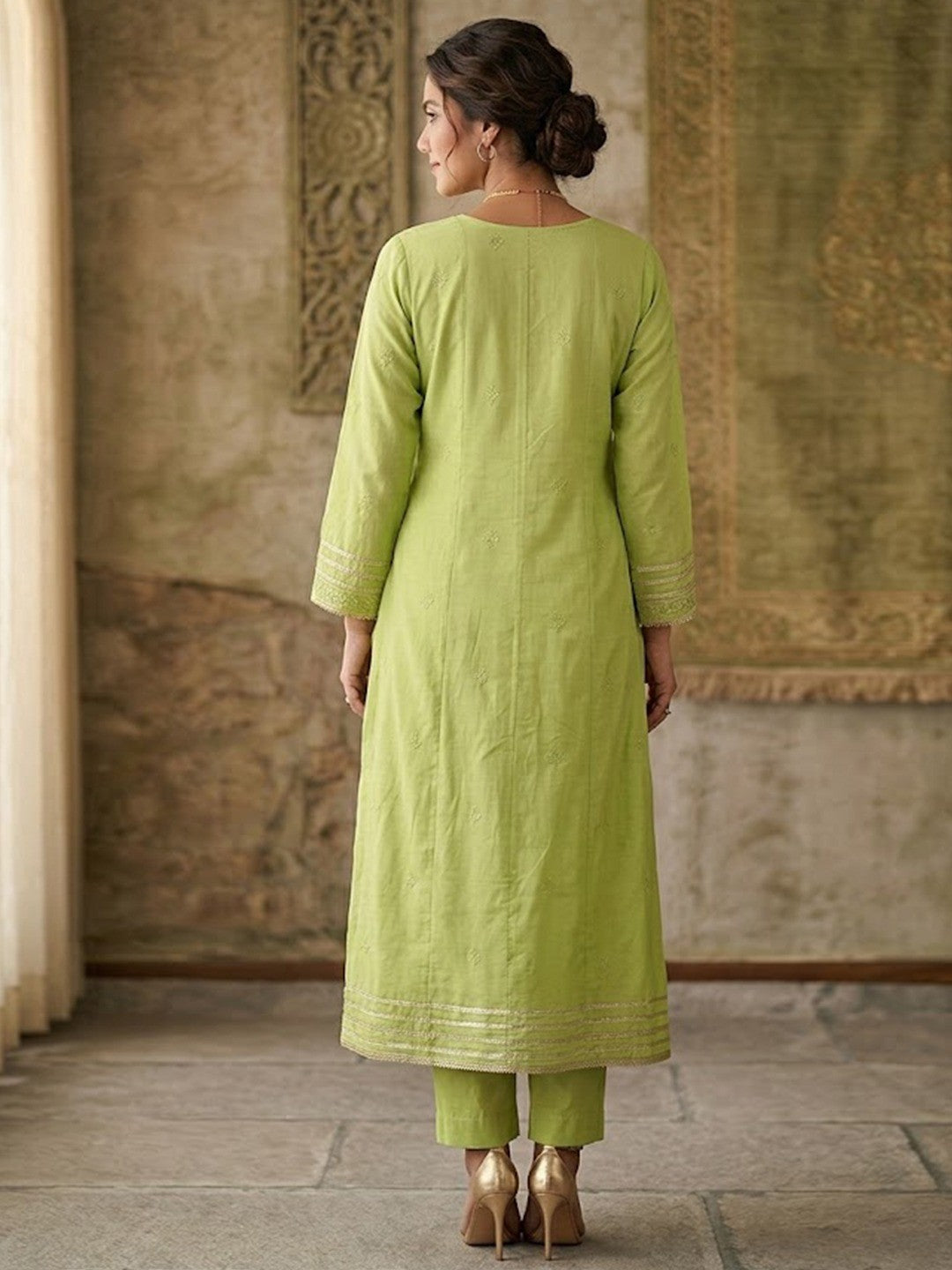 Designer Green Mul Cotton Kurta Set with Embroidered Dupatta Traditional Elegant Wear - Image 3