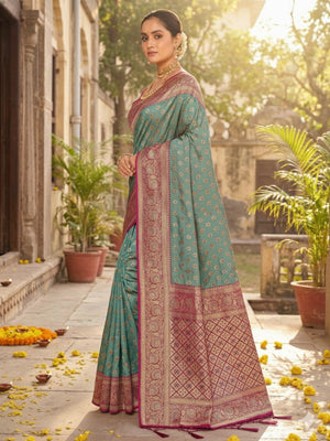 Exquisite Rama Green Floral Zari Woven Banarasi Silk Saree With Rich Tassels Pallu - Image 2