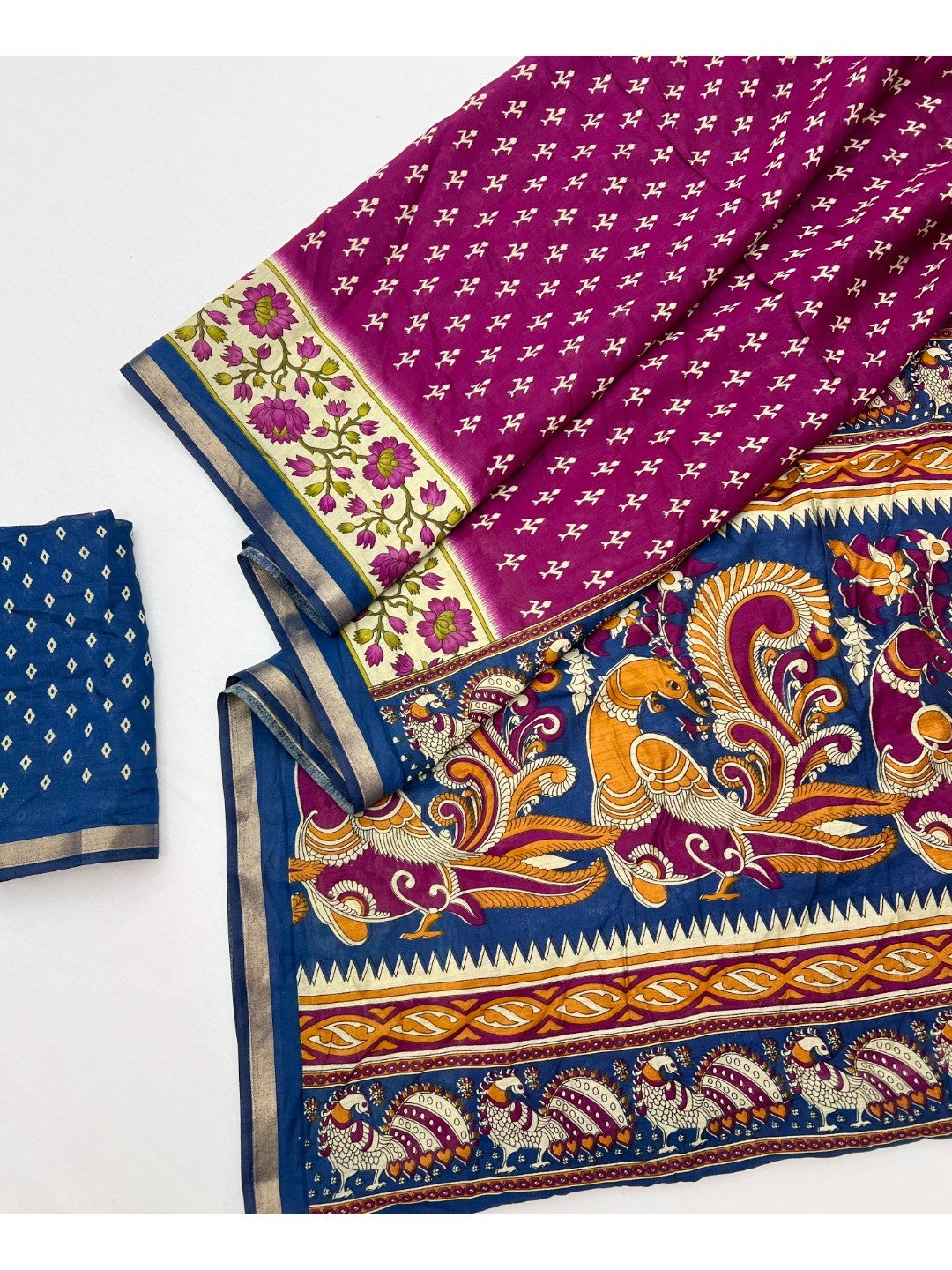 Elegant Purple Viscose Saree with Fancy Print and Zari Border - Image 3