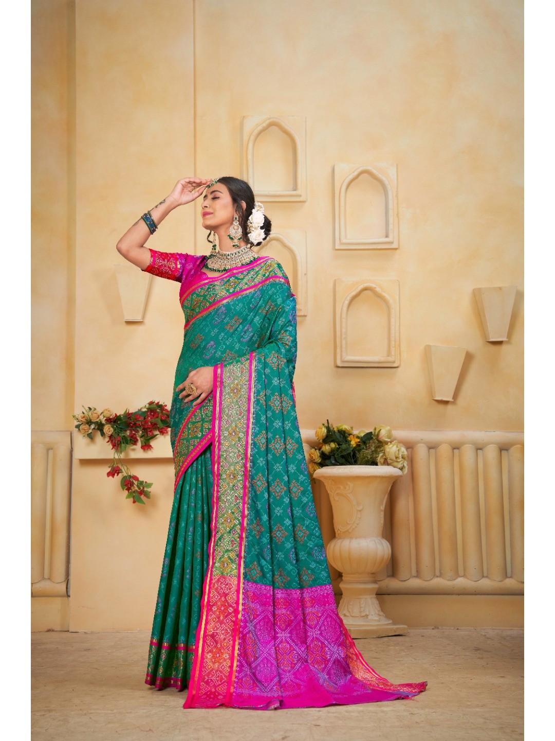 Designer Rama Green Banarasi Silk Saree With Intricate Patola Zari Weaving & Fancy Border - Image 4